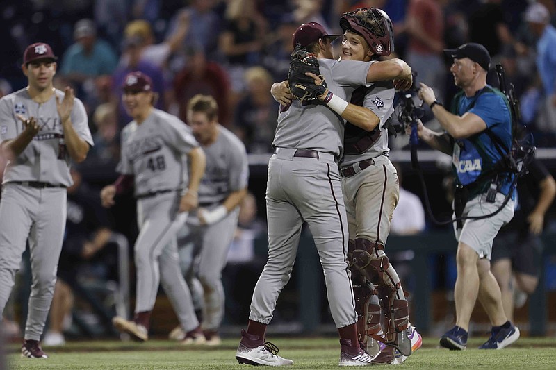 Texas A&M’s Ryan Prager Holds Kentucky Without Hit into 7th Inning in 5-1 College World Series Win